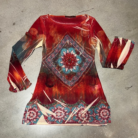 Vibrant Red and Blue Patterned Top - Picture 1 of 2